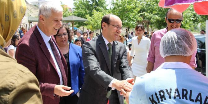 Söke İşletme Fakültesinde Gençlik Festivali