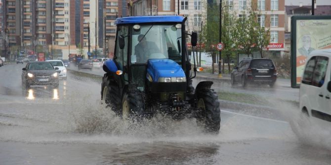Sivas’ta Sağanak Yağış Etkili Oldu