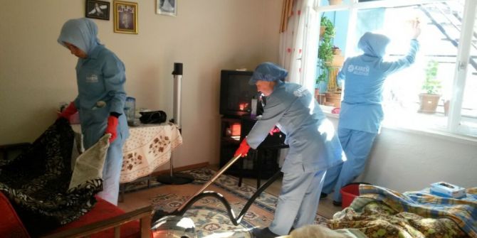 Yaşlıların Evlerinde Bahar Temizliği