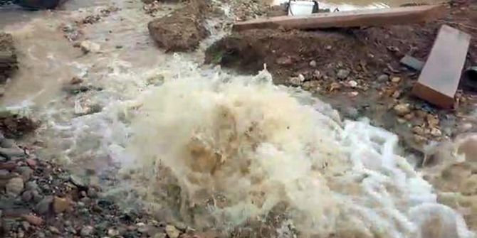 Sondaj Kuyusu Açma Çalışmasında İçme Suyu Hattı Patladı