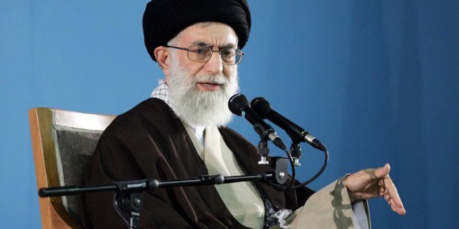 Twitter Hamaney’e Ait Arapça Hesabı Kapattı