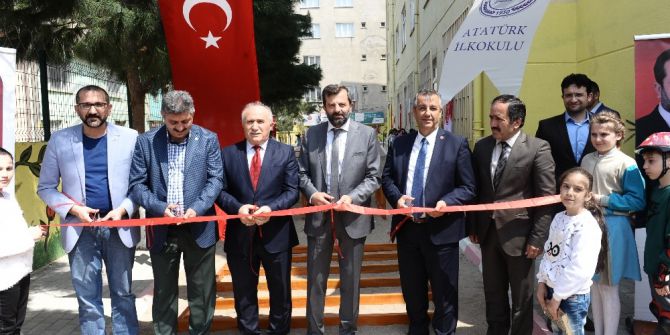 İlköğretim Okuluna Survivor Parkuru