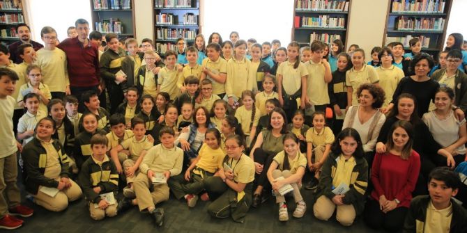 Tilbe Saran Çocuklara ‘İnci’nin Maceraları’nı Okudu