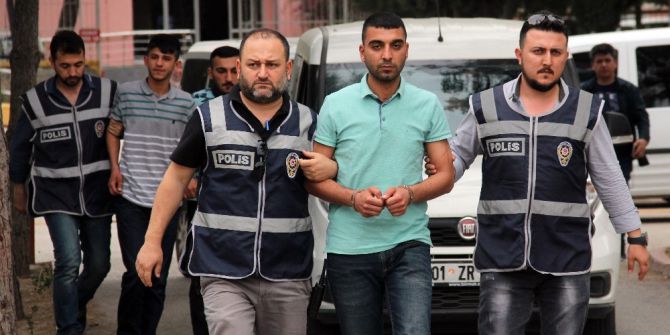 Arkadaşlarını Barıştırmak İstedi, Öldürüldü