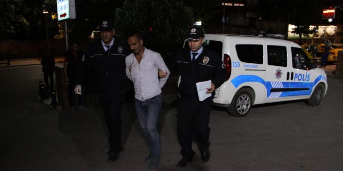 Otobüsteki Torbacı, İzmit’teki Molada Kusunca Yakayı Ele Verdi