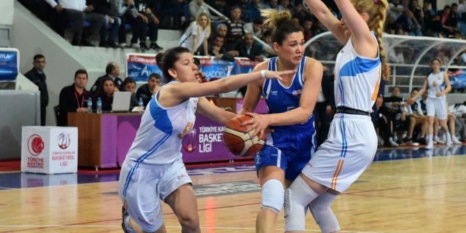 Bornova Beckerspor Final Four’da
