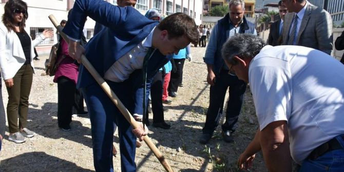 Buharkent’te Her Öğrencinin Dikili Bir Ağacı Olacak