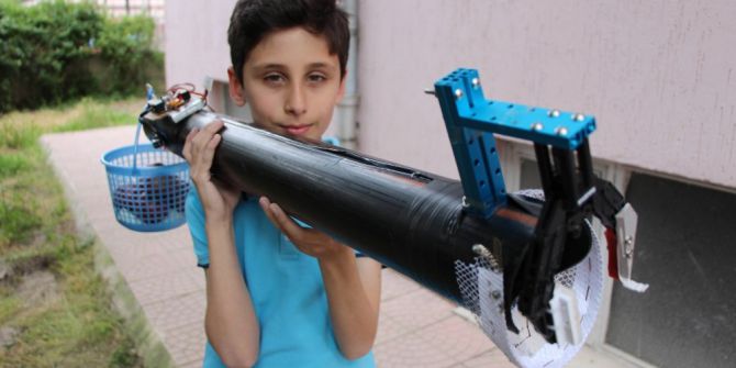 Elindekini Gören Roketatar Sandı