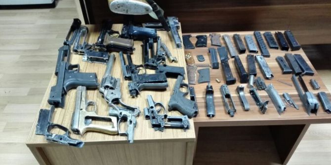 Kayseri’de İki Ev Cephanelik Çıktı