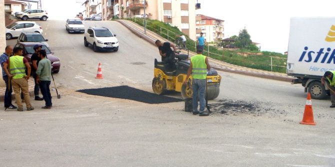 Bilecik’te Asfalt Onarım Çalışmaları Devam Ediyor