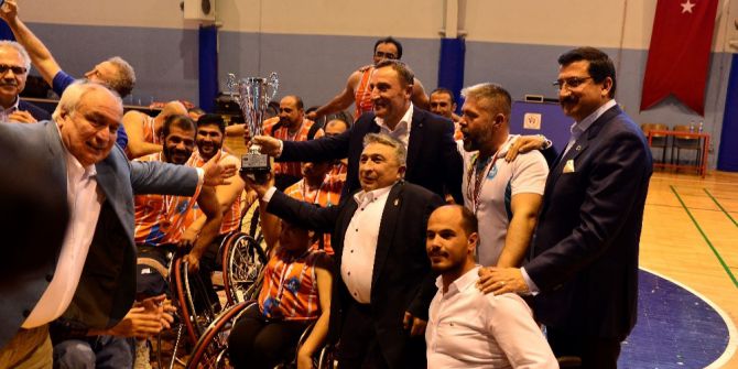 Asat Tekerlekli Sandalye Basketbol Takımı Süper Ligde