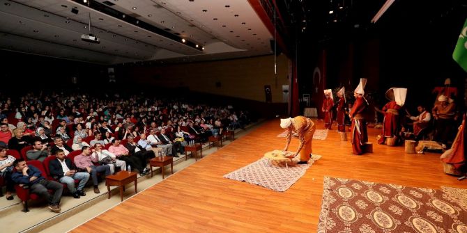 Mersin Liseler Arası Tiyatro Günleri Başladı