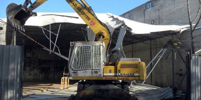 Osmangazi Kaçak Yapılardan Temizleniyor