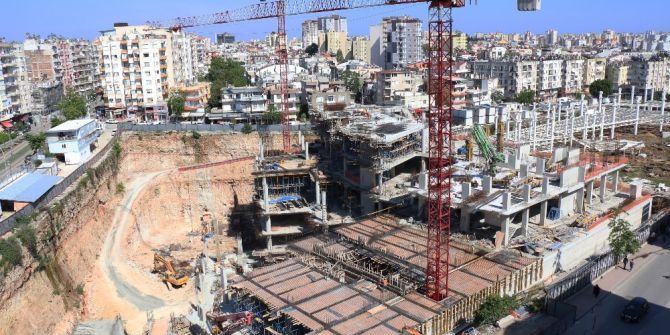 Doğu Garajı Kültür Ve Ticaret Merkezi Yükseliyor