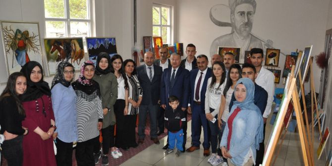 Ayhan Yıldırım Anadolu Lisesi Öğrencilerinden Resim Sergisi