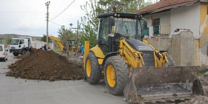 Sungurlu’da Parke Yol Ve Çevre Düzenleme Çalışmaları