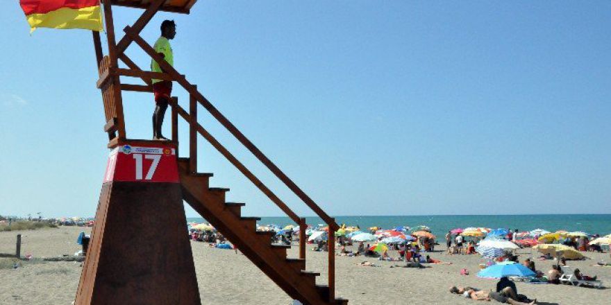 Karasu’da Boğulma Tehlikesi Geçirenlerin Sayısı Bini Aştı