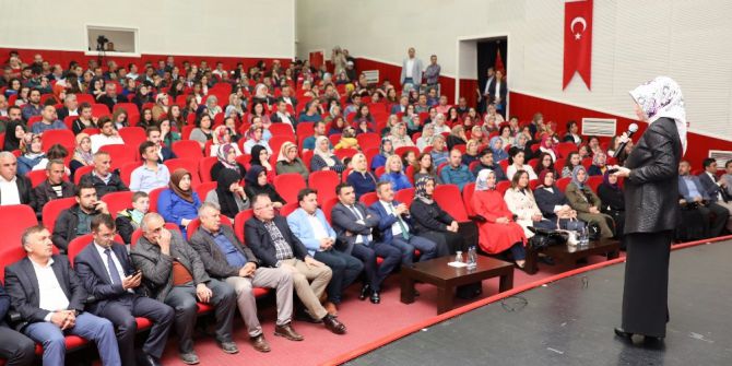 ‘Ailede Öfke Kontrolü’ Konulu Konferansa Yoğun İlgi