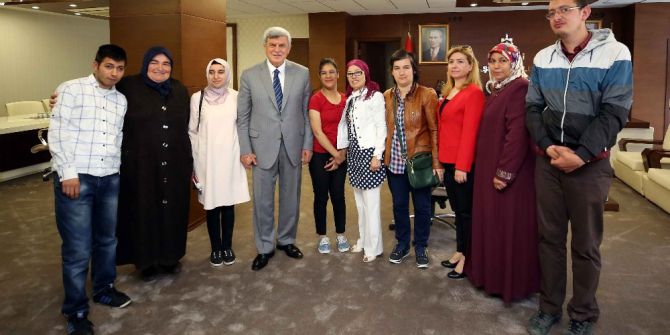 Başkan Karaosmanoğlu, “Bizler Sevgi Medeniyetinin Mensuplarıyız”