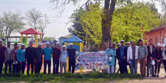 Oğuzeli Meslek Yüksekokulu Öğrencileri, Köy Okuluna Hayat Verdi