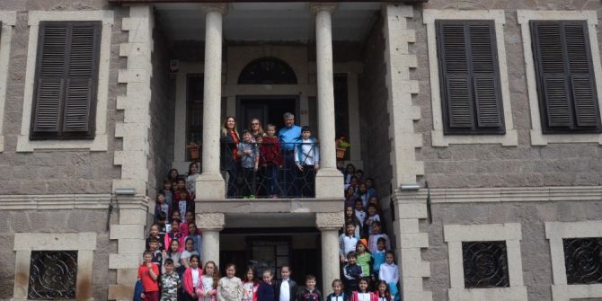 Öğrencilerinden Tarihe Yolculuk