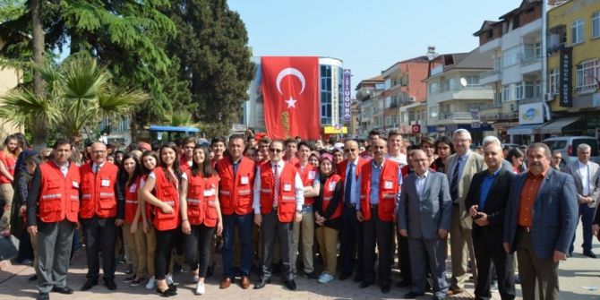 Gençler Kan Bağışı İçin Seferber Oldu