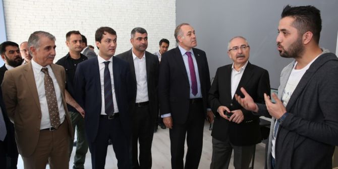 Mardin’de ‘Gençlik Merkezi’ Açıldı