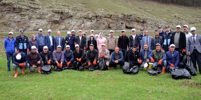 Sarıkamış’ta “Şehitler Diyarını Temiz Tutalım” Temizlik Kampanyası
