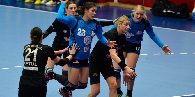 Muratpaşa Belediyespor Finalde