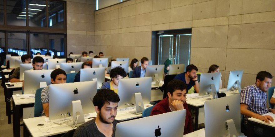 Agü Geleceğin Oyun Programcılarını Yetiştiriyor