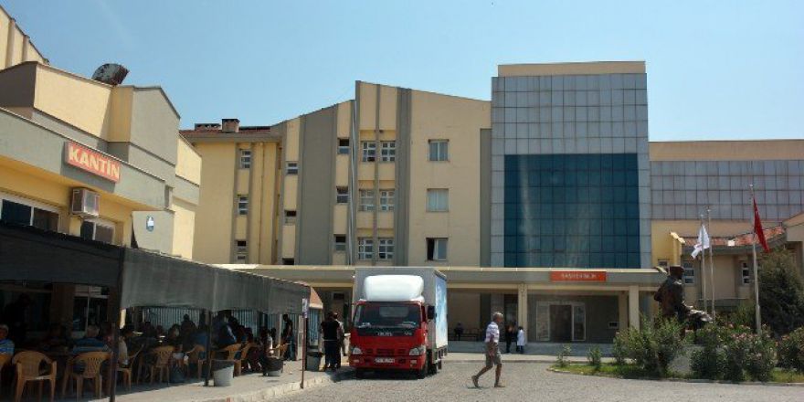 O İlçede 55 Kamu Personeli Açığa Alındı, Okul Ve Yurtlar Kapatıldı