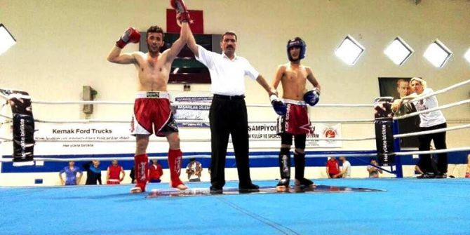 Ağrı’ya Kick Boks Şampiyonasında 6 Madalya