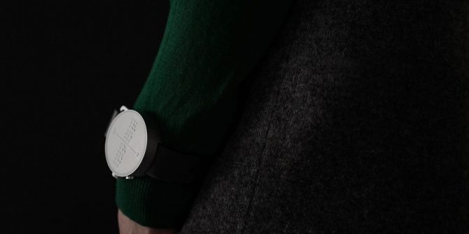 Görme Engelliler İçin Kol Saati Üretildi.