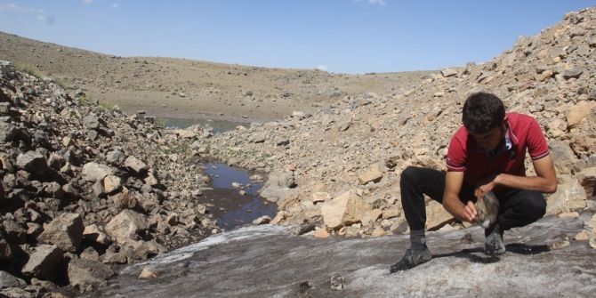 Eriyen Kar Suları Gölet Oluşturdu