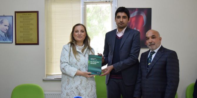 Düzce Üniversitesi Öğretim Üyesine Ait Kitapların Tanıtımı Gerçekleştirildi