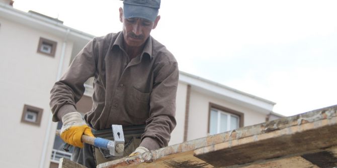 Iraklı Gazeteci Ülkesine Dönebilmek İçin Savaşın Bitmesini Bekliyor