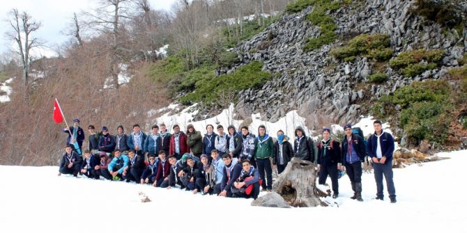 Büyükşehirli İzciler Doğada Hayatta Kalmayı Öğrendi