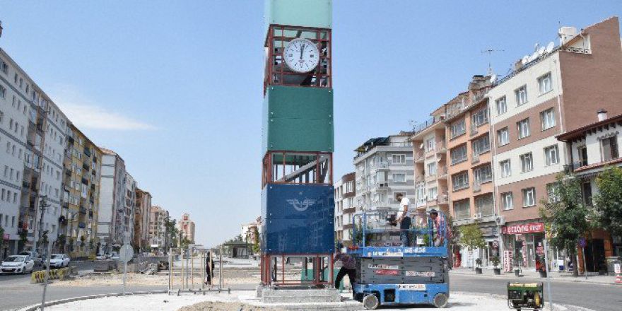 Hatboyu’na Saat Kulesi De Eklendi