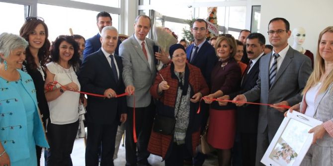 Nilsem Kursiyerleri El Emeklerini Sergiledi