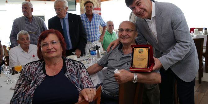 Başkan Türel, 70 Yaşını Aşmış 51 Sporsevere Plaket Verdi