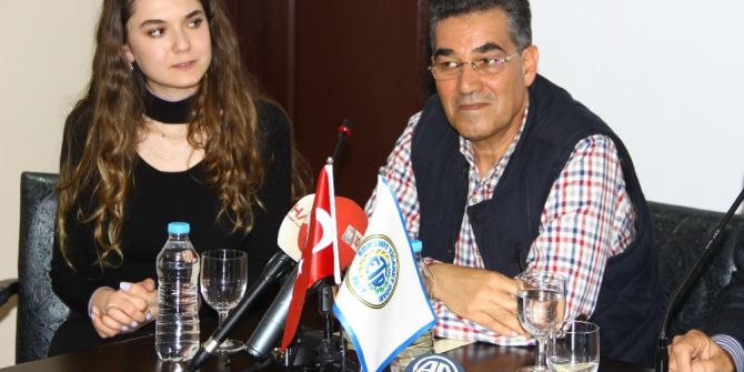 Ghedira: “Çinliler Her Gün Bir Kaşık Zeytin Yağı Tüketseler Dünyada Zeytin Yağı Kalmaz”