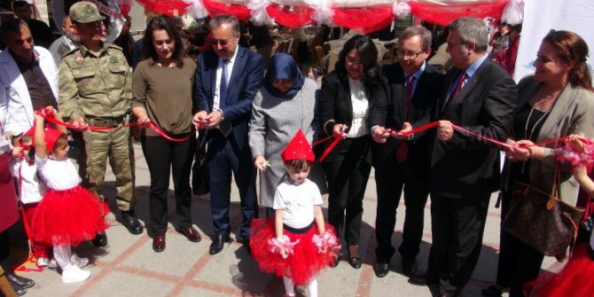 Edirne’de İhtiyaç Sahibi Öğrenciler Yararına Kermes
