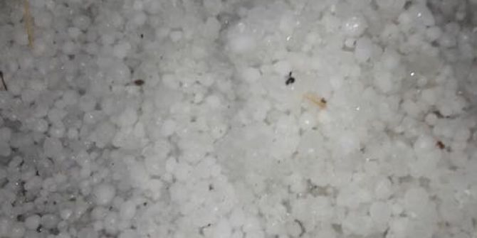 Buharkent Yağmur Ve Doluya Teslim Oldu