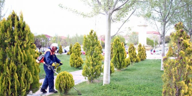 Park Ve Bahçeler Müdürlüğü Ekiplerinden Gölbaşı’na Yazlık Bakım