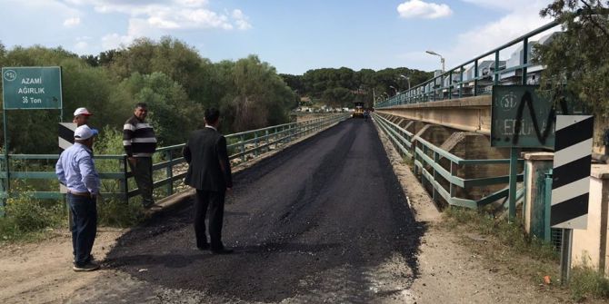 Regülatör Köprüsüne Sıcak Asfalt