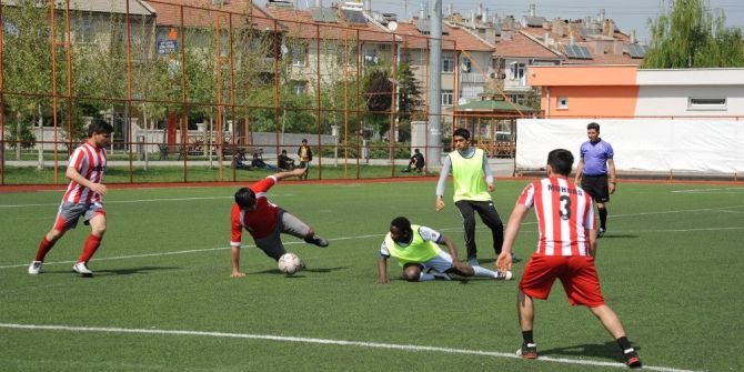 Konya’da Uluslarlarası Öğrenci Futbol Turnuvası Başladı