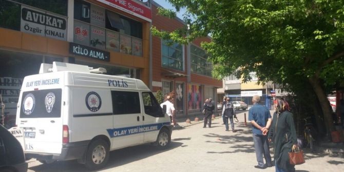 Havaya Tüfekle Ateş Eden Bir Şahıs Polis Ekiplerini Alarma Geçirdi