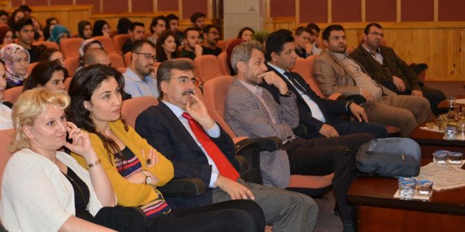 Bartın Üniversitesi’nde Türkçe’nin Geleceği Konuşuldu