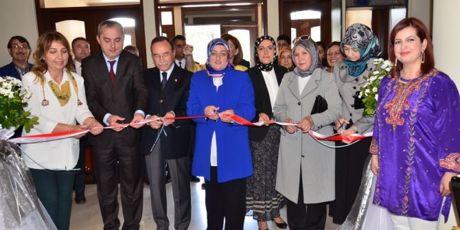 Anadolu Motifleri Sergisi Açıldı