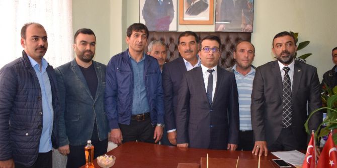 Mhp Akçadağ İlçe Başkanı Cahit Leventoğlu Mazbatasını Aldı
